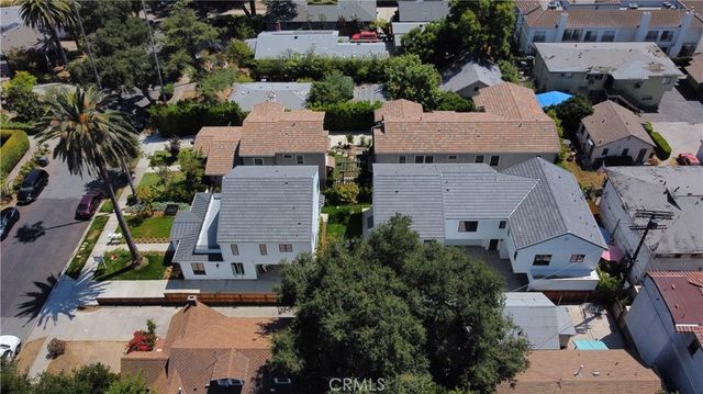 109 N Parkwood Avenue A, Pasadena, CA 91107