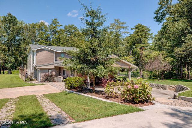 151 Pansy Lane, Hampstead, NC 28443