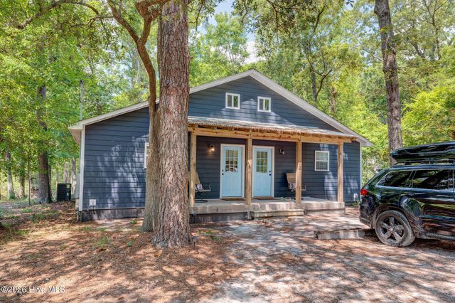 151 Pansy Lane, Hampstead, NC 28443