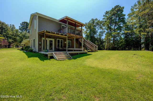 151 Pansy Lane, Hampstead, NC 28443