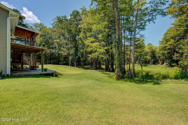 151 Pansy Lane, Hampstead, NC 28443