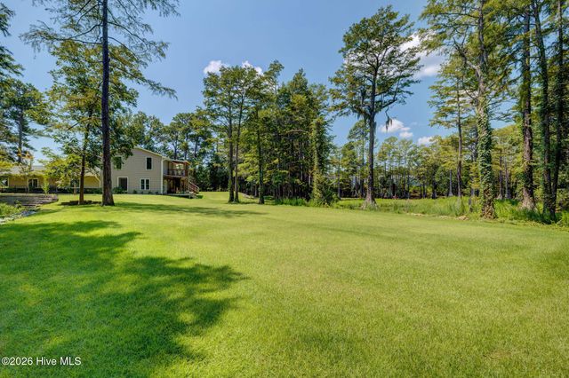 151 Pansy Lane, Hampstead, NC 28443