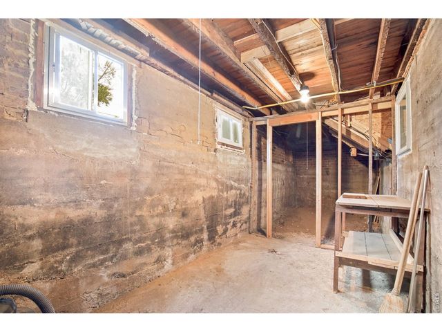 1225 8th St, Greeley, CO 80631