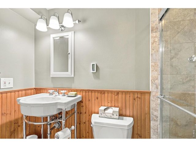 1225 8th St, Greeley, CO 80631