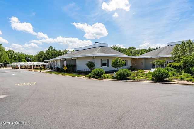 5 Le Lamentin Drive, Toms River, NJ 08757