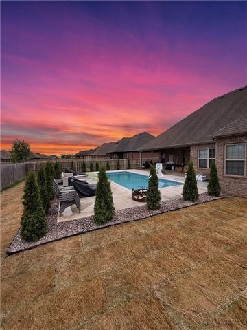 364 Penzo Avenue, Springdale, AR 72762