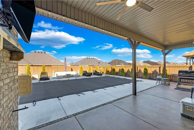 364 Penzo Avenue, Springdale, AR 72762