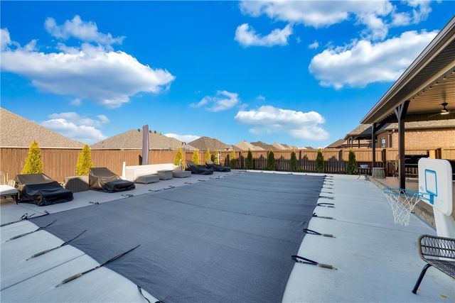 364 Penzo Avenue, Springdale, AR 72762