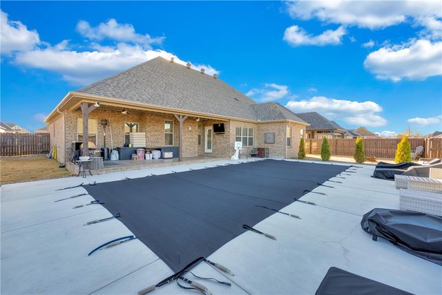 364 Penzo Avenue, Springdale, AR 72762