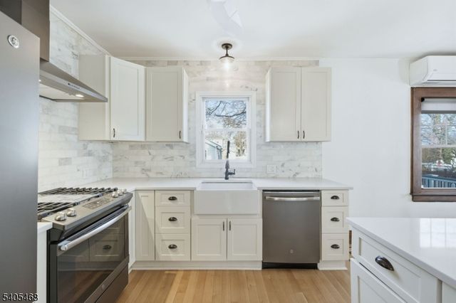 32 Dodd St, Montclair Twp., NJ 07042