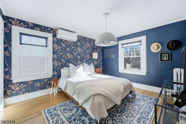 32 Dodd St, Montclair Twp., NJ 07042