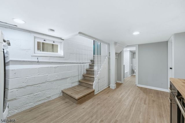 32 Dodd St, Montclair Twp., NJ 07042