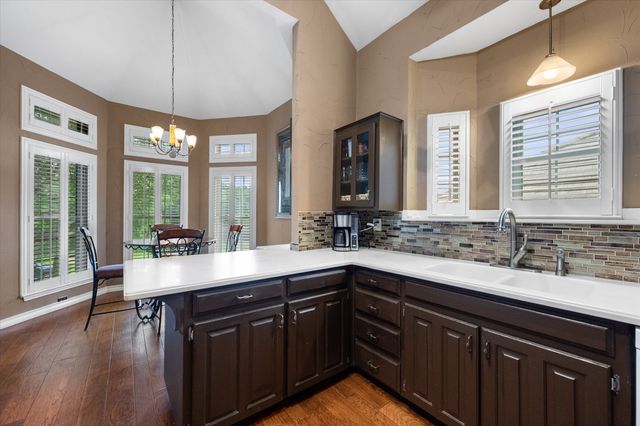 705 Kyle Drive, Arlington, TX 76011
