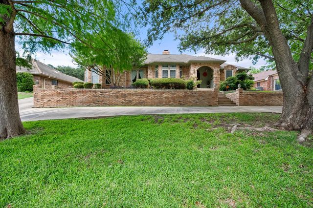 705 Kyle Drive, Arlington, TX 76011
