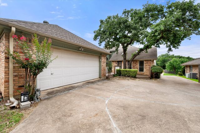 705 Kyle Drive, Arlington, TX 76011