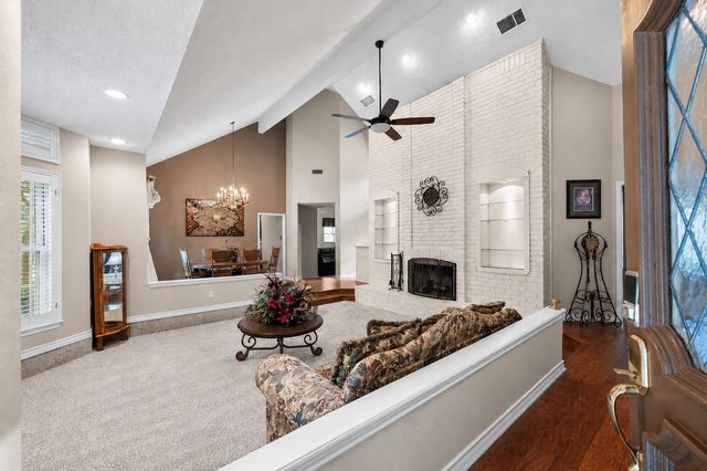 705 Kyle Drive, Arlington, TX 76011