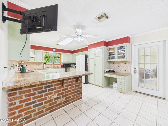 304 Dolphin Street, Lafayette, LA 70508