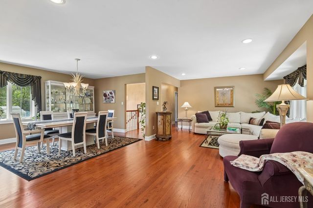 18 Mary Ellen Drive, Edison, NJ 08820