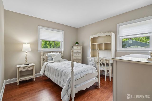 18 Mary Ellen Drive, Edison, NJ 08820