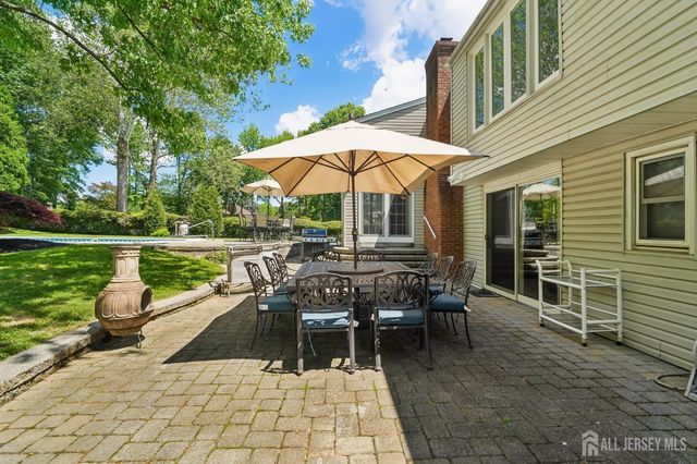 18 Mary Ellen Drive, Edison, NJ 08820