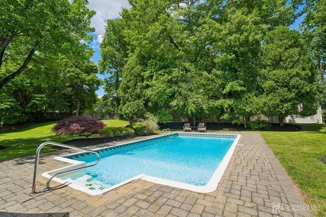 18 Mary Ellen Drive, Edison, NJ 08820