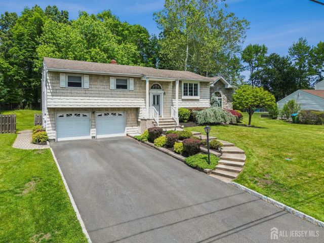 18 Mary Ellen Drive, Edison, NJ 08820