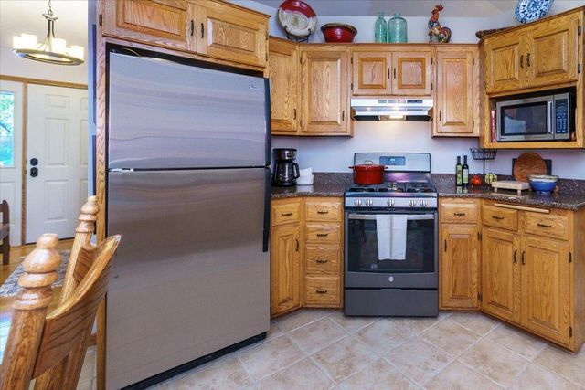 1045 Crest Ridge Court, Mound, MN 55364