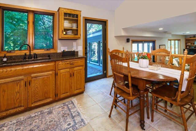 1045 Crest Ridge Court, Mound, MN 55364