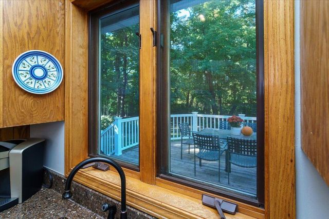 1045 Crest Ridge Court, Mound, MN 55364