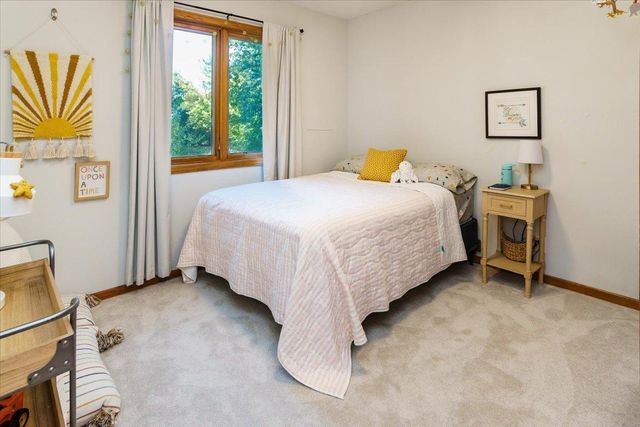 1045 Crest Ridge Court, Mound, MN 55364