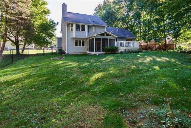 1045 Crest Ridge Court, Mound, MN 55364