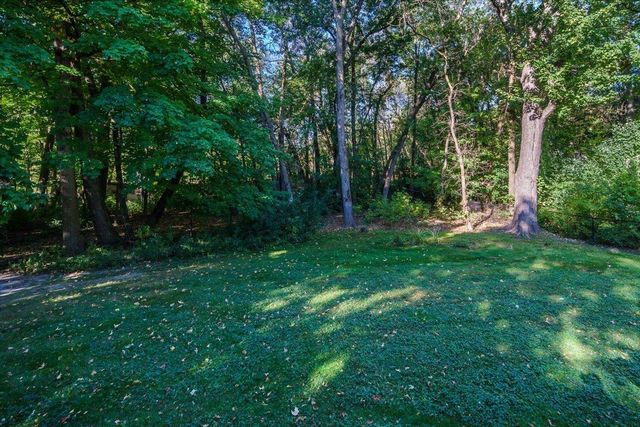 1045 Crest Ridge Court, Mound, MN 55364