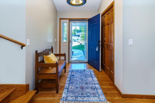 1045 Crest Ridge Court, Mound, MN 55364