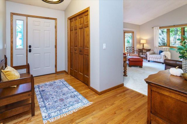 1045 Crest Ridge Court, Mound, MN 55364