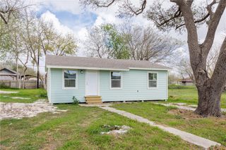 306 Allison St, Gregory, TX 78359