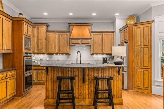 280 Sutherland NE Place, Atlanta, GA 30307