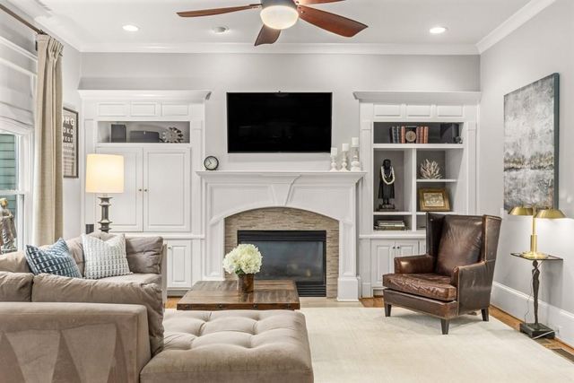 280 Sutherland NE Place, Atlanta, GA 30307