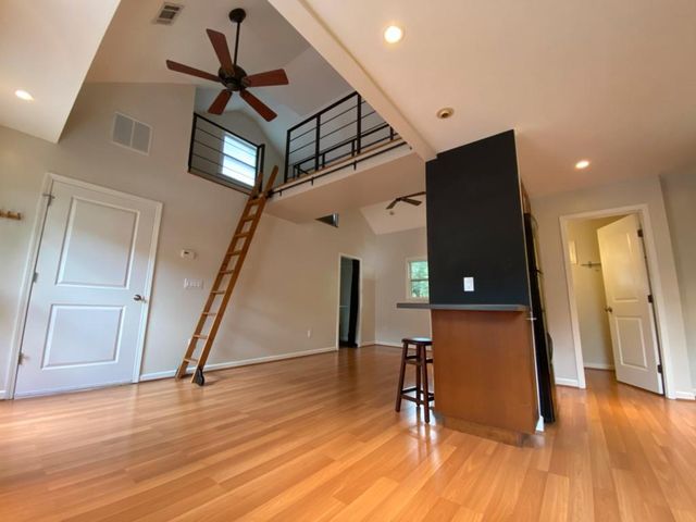 280 Sutherland NE Place, Atlanta, GA 30307