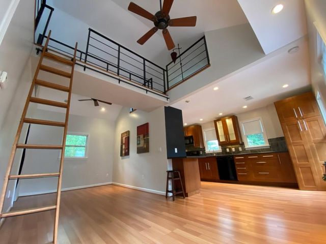 280 Sutherland NE Place, Atlanta, GA 30307