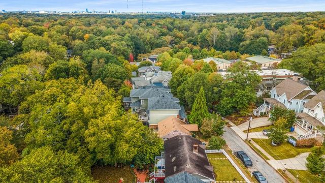 280 Sutherland NE Place, Atlanta, GA 30307