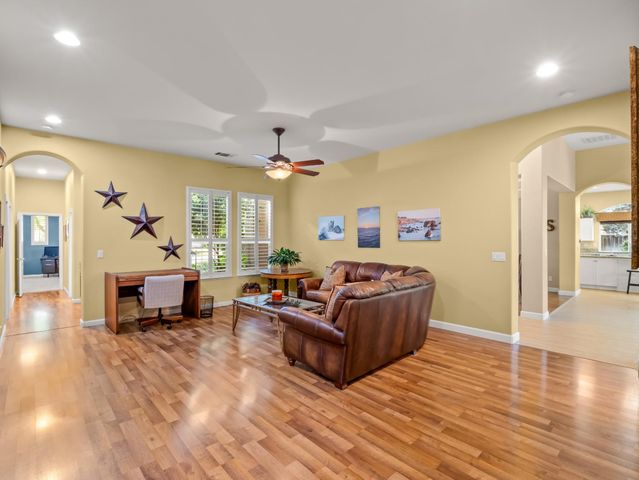 534 Heritage Avenue, Clovis, CA 93619