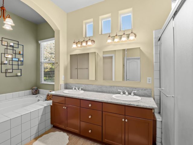 534 Heritage Avenue, Clovis, CA 93619
