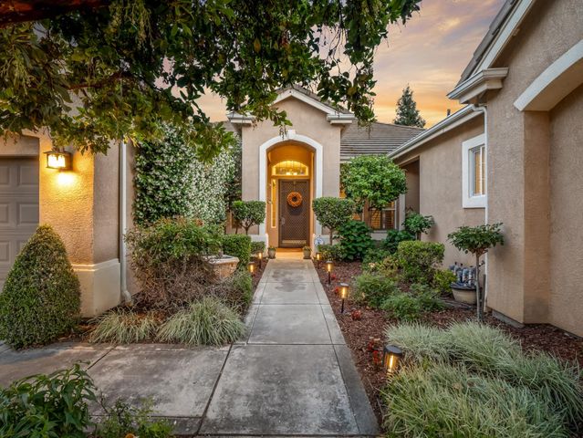 534 Heritage Avenue, Clovis, CA 93619