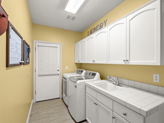 534 Heritage Avenue, Clovis, CA 93619
