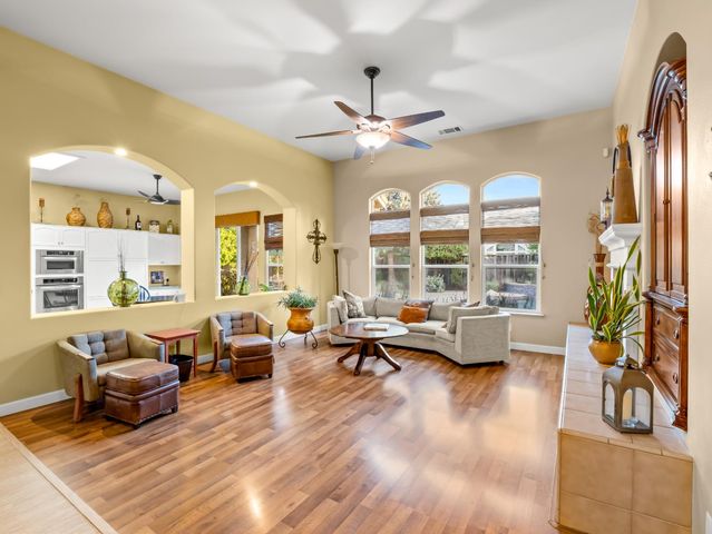534 Heritage Avenue, Clovis, CA 93619