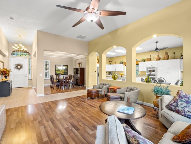 534 Heritage Avenue, Clovis, CA 93619