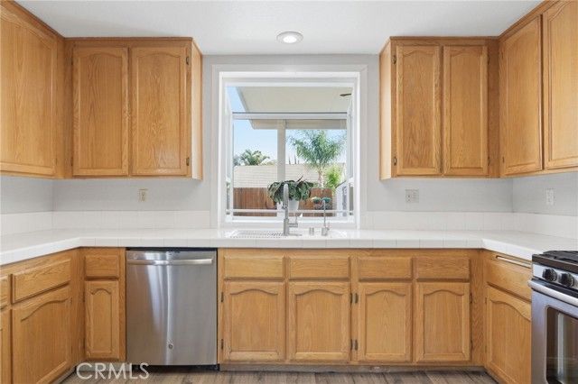 19963 Nipoma Court, Riverside, CA 92508