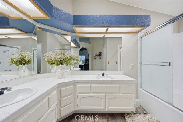 19963 Nipoma Court, Riverside, CA 92508