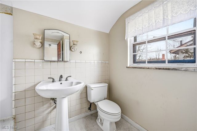 3414 Idlewood Avenue, Youngstown, OH 44511