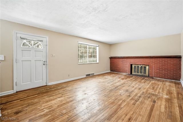 3414 Idlewood Avenue, Youngstown, OH 44511